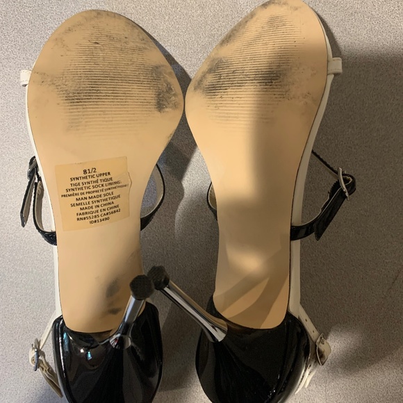 Express Black/White Patent Strappy Sandals sz 8.5 - Picture 5 of 6